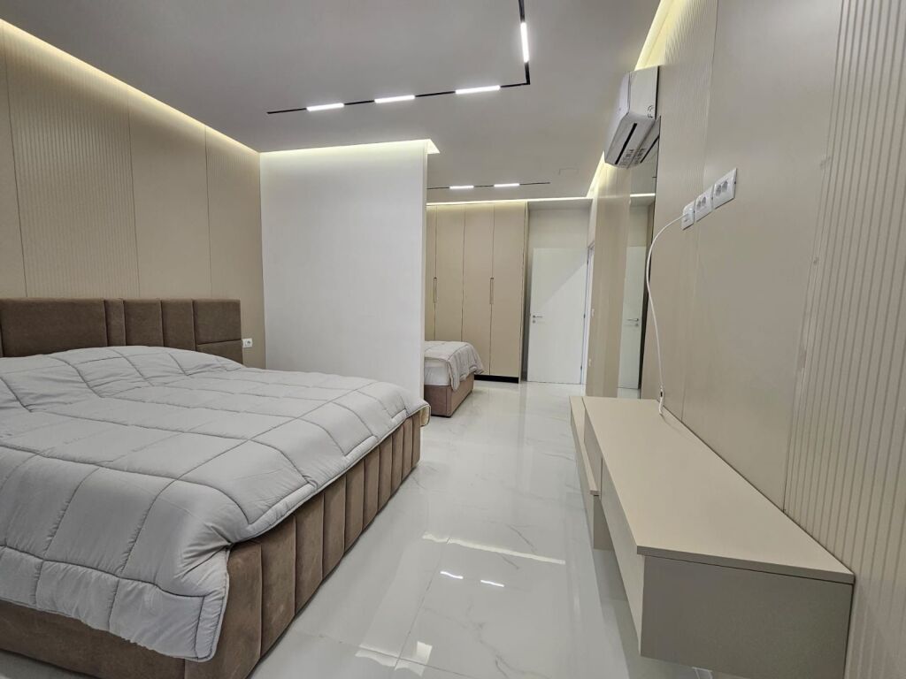 Jepet me qera 1+1 luksoz (i Zogu i Zi (perballe Ring Center)