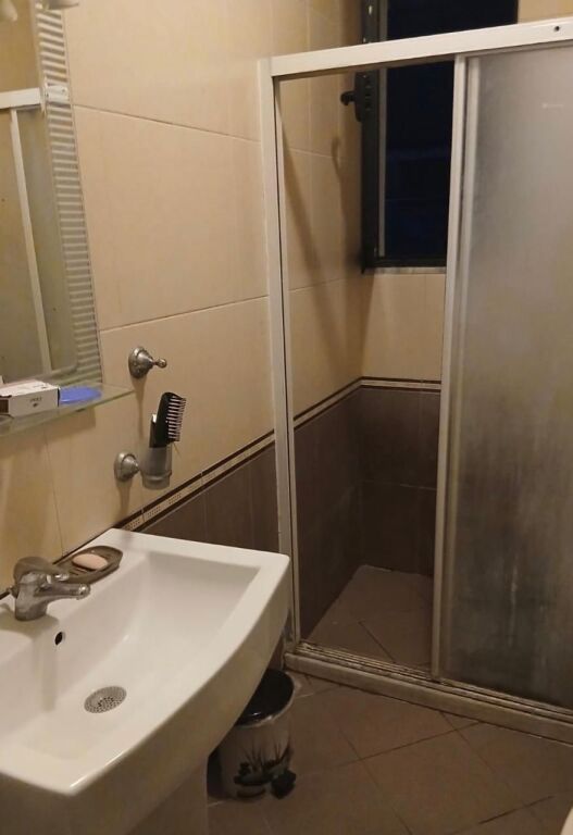 Appartamento 2+1 in affitto, Zona Kodra e Diellit, Via Rrapo Hekali