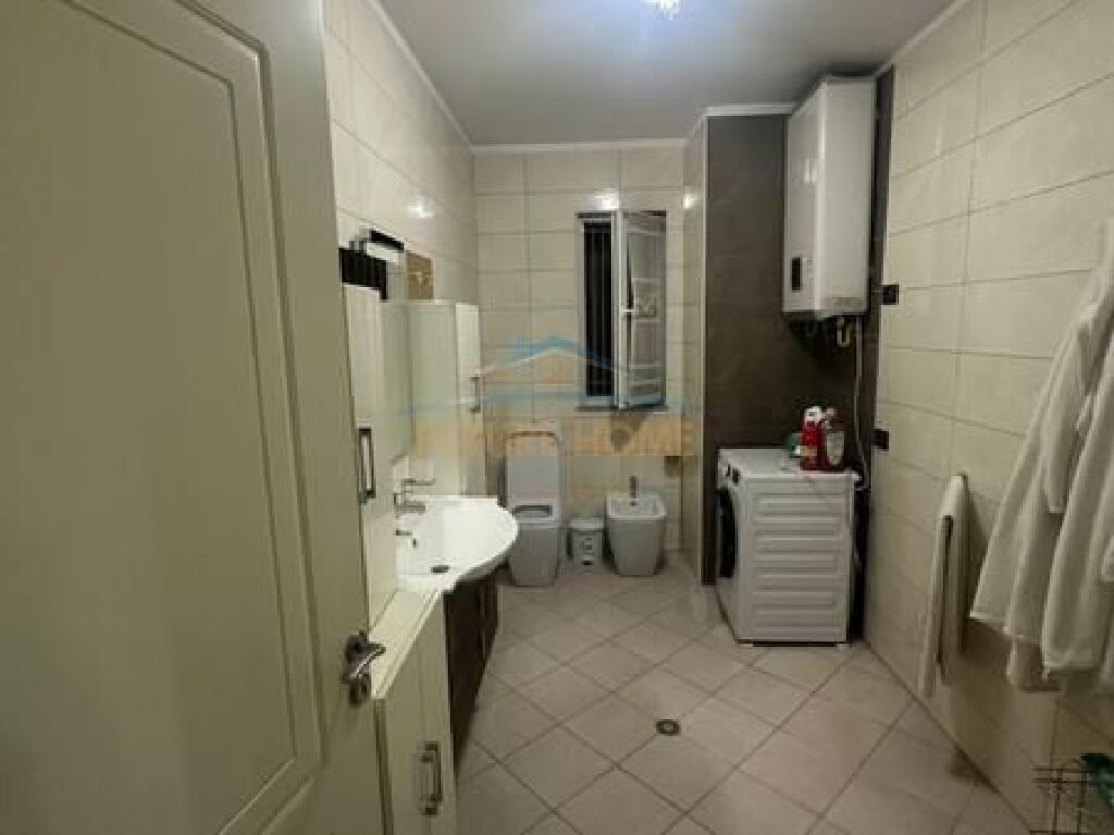Qera, Apartament 2+1, Unaza e Re, Tirane.