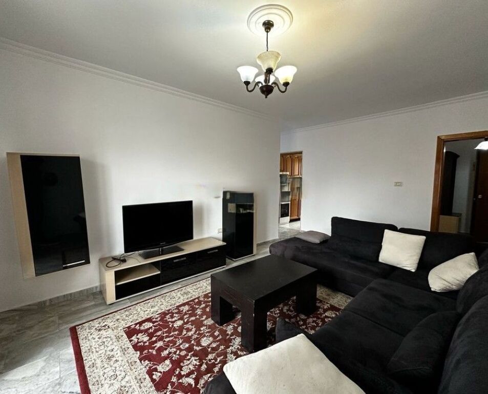 Appartamento 2+1 in affitto in via Dritan Hoxha, Laprakë|