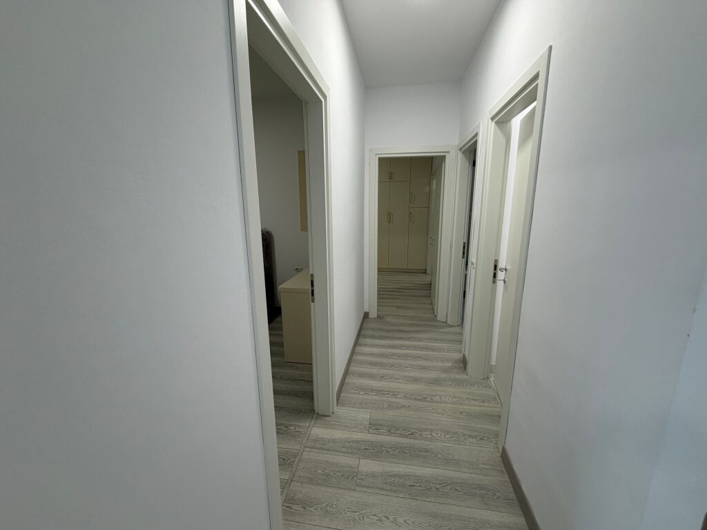 2+1, furnished at trio tower don bosko, 850 euro