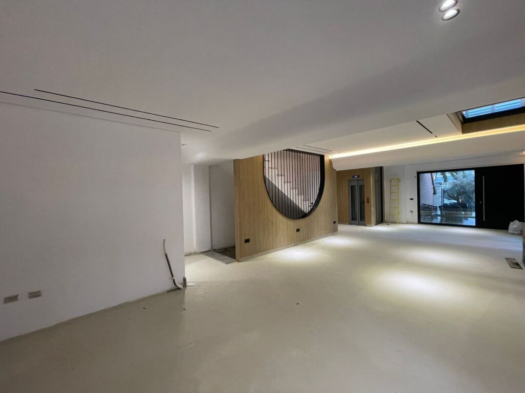 MODERN VILLA FOR RENT IN SELITË