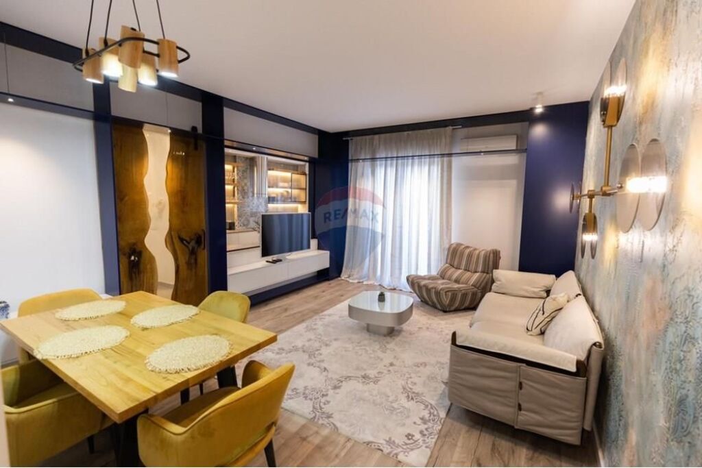 Appartamento 2+1 in vendita – vicino a Piazza Skënderbej