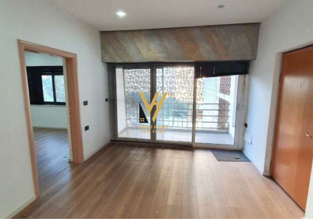 UFFICIO 80 M2 IN AFFITTO A BLLOK 93.000 LEKE