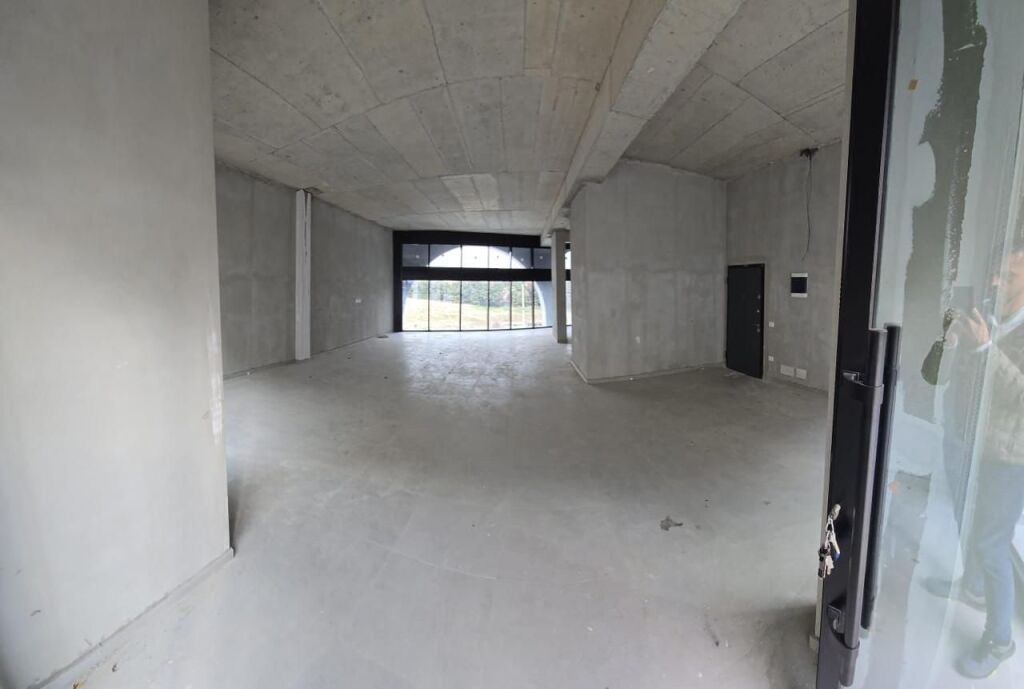 OFFICE FOR RENT RIVER RESIDENCE