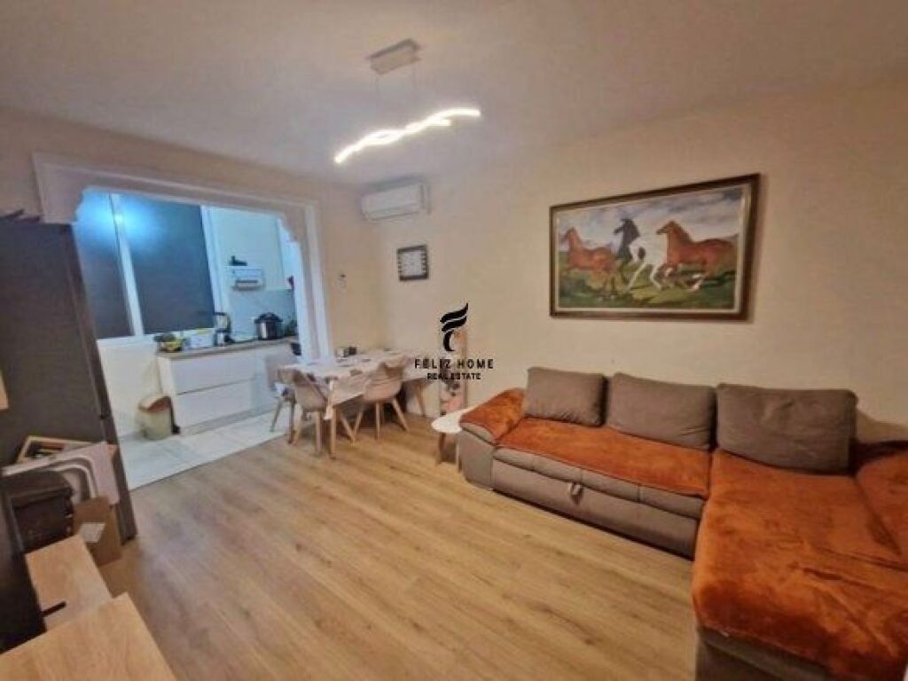 IN VENDITA APPARTAMENTO 1+1 STAZIONE DEL TRENO 12.000.000 LEKE FH-64764