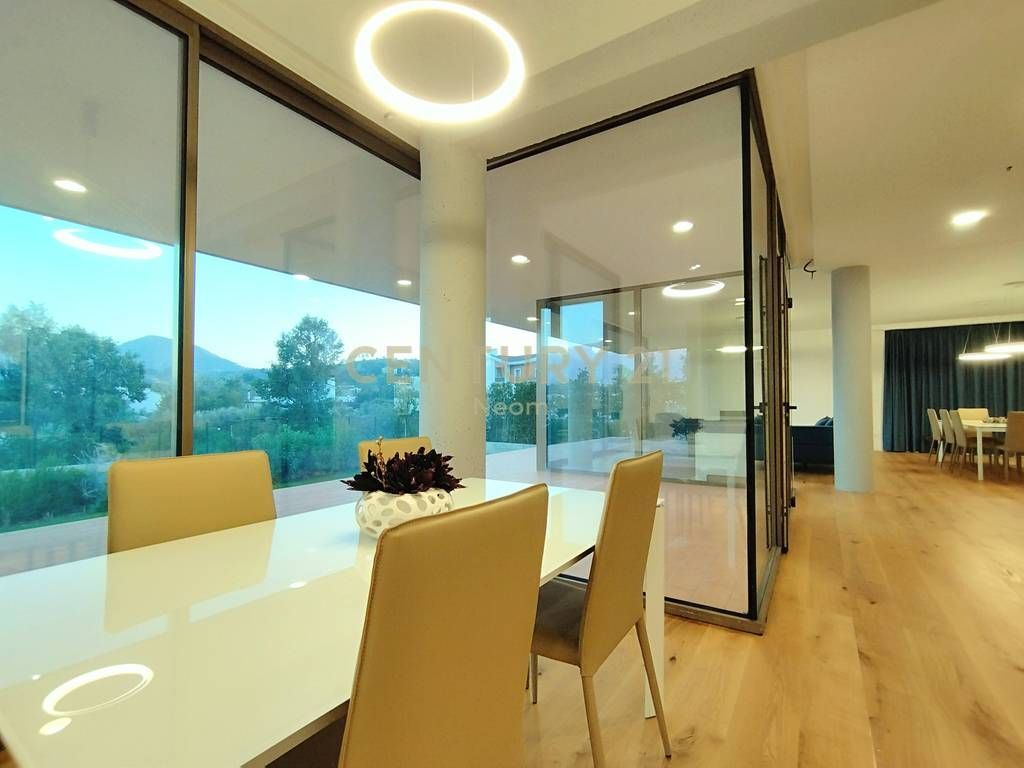 Villa in affitto vicino a TEG 5.000 € /Mese Sup. Totale 600m2