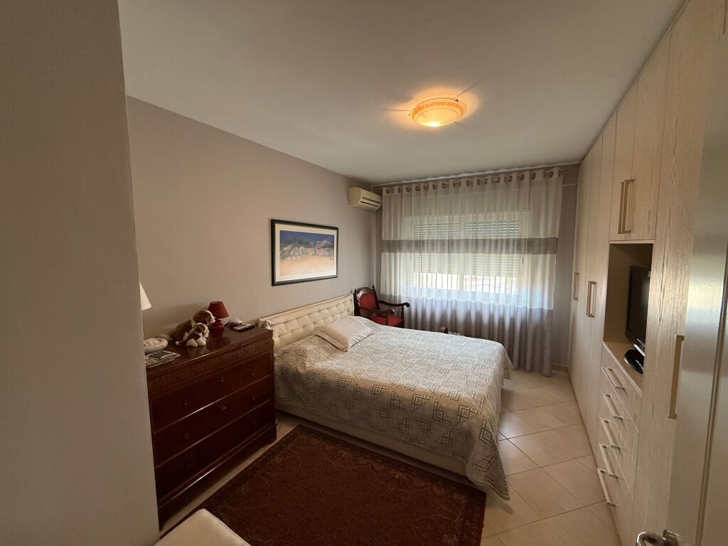 📣 SHITET Apartament 2+1 📍 Ish Parku i Autobuzeve 🛣️ Rruga "Ndre Mjeda" ✨