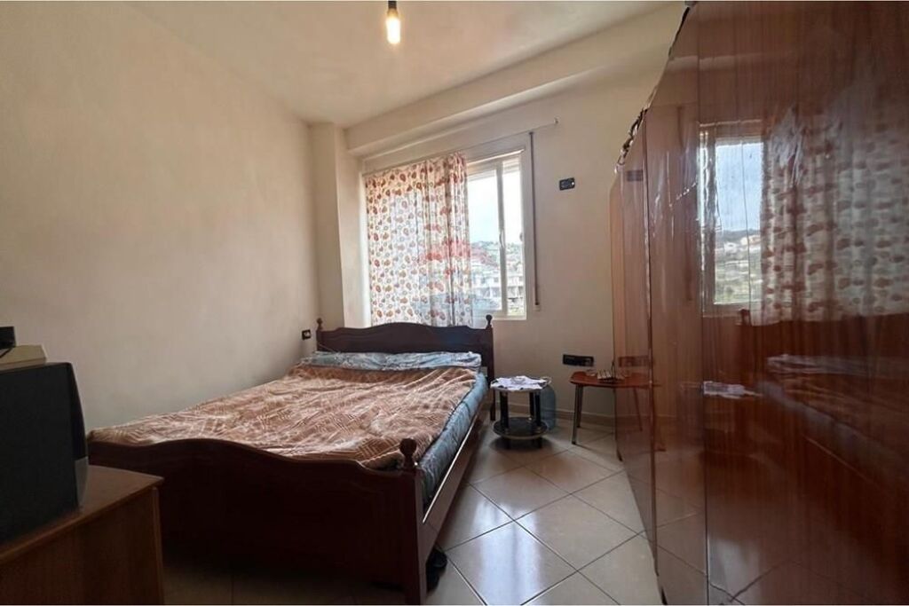 🏡 Apartament 1+1 për Shitje – Xhamia, Vlorë