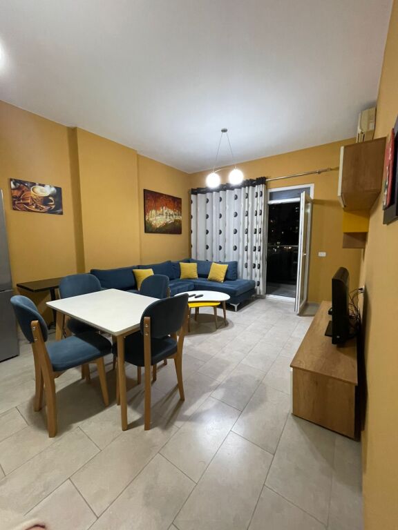 🏡 Appartamento 1+1 in affitto vicino a Square 21