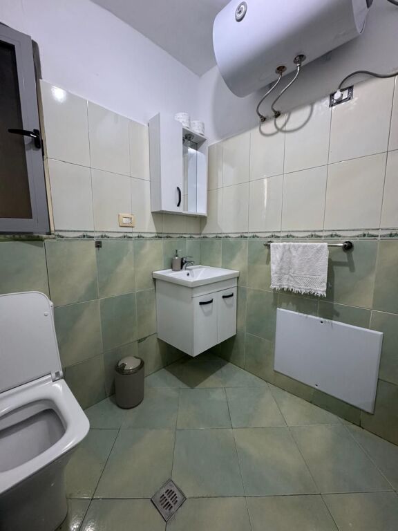 Apartament 1+1 me qera në zemër të Tiranës! 700 euro