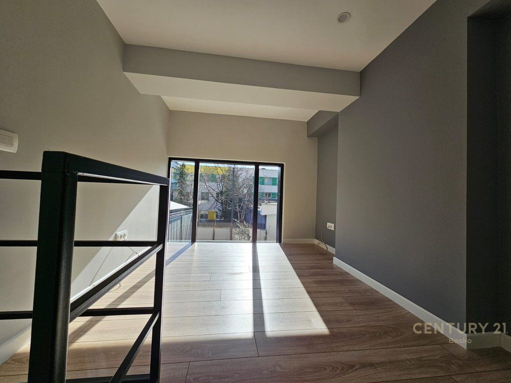 LOCALE PER UFFICI IN AFFITTO A PAZAR TE RI