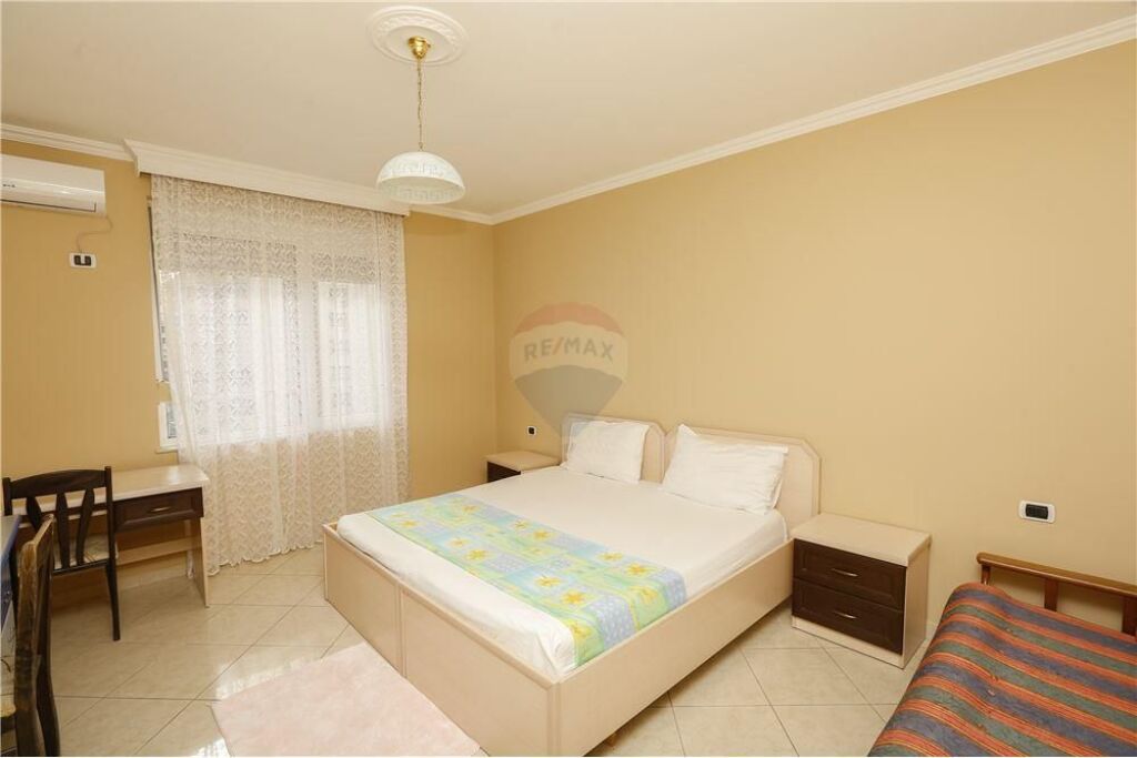 Jepet me qera apartament 2+1 ne Bllok