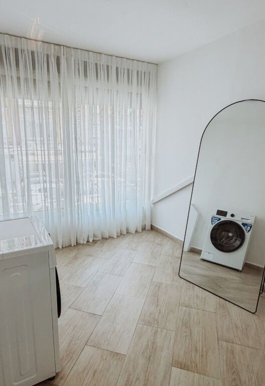🏡 Apartament me qira 2+1 + garderobë në Qendër (krahu i Myslym Shyrit)