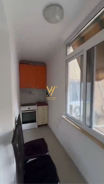 JEPET APARTAMENT 3+1+BLK ME QERA TE PAZARI I RI 90.000 LEKE
