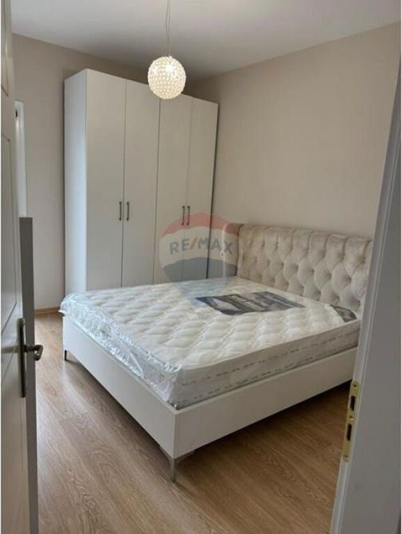 Affittasi appartamento 2+1+2 Zona Botanica
