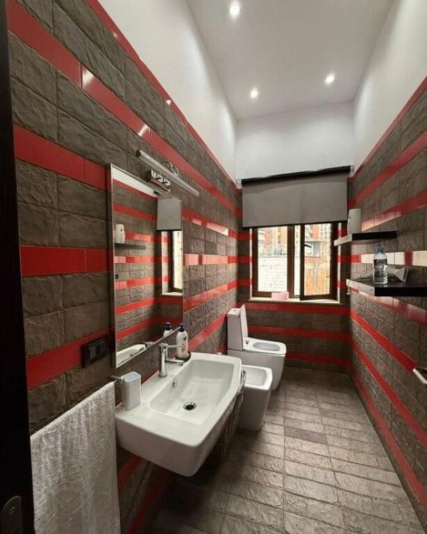 Appartamento 2+1+2 vicino al centro, Via Barrikadave Tirana!