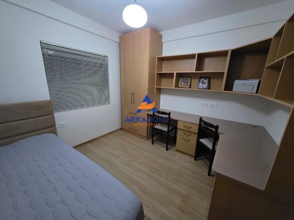 APPARTAMENTO IN AFFITTO 4+1+2+BALCONE "VIA FORTUZI, MINE PEZA" 1500 EURO