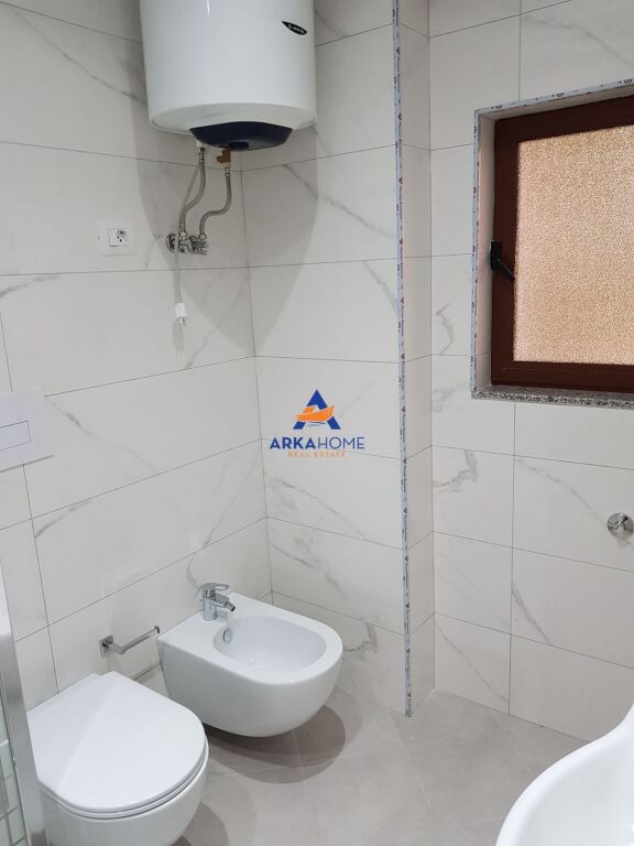 LOCALE IN AFFITTO 150M2 "VIA FUAT TOPTANI, CITTÀ DEGLI STUDENTI" 650 EURO