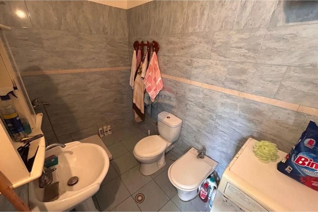 🏡 Apartament 1+1 për Shitje – Xhamia, Vlorë