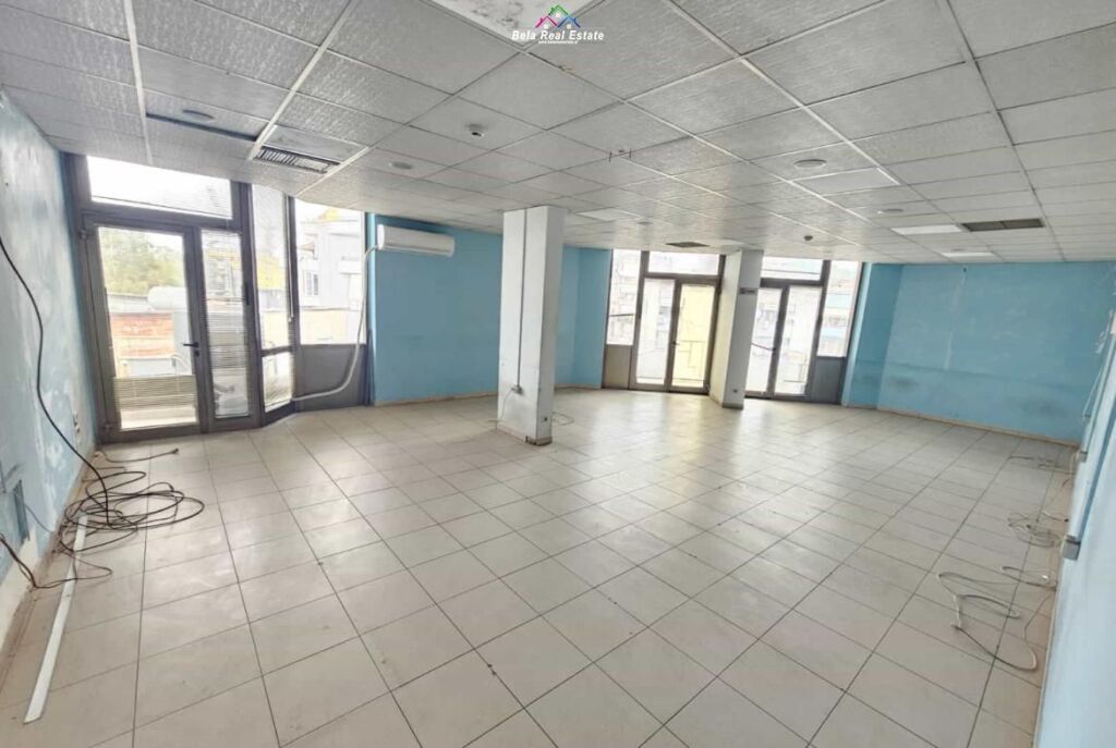 Zyre me Qera Ne Bllok (ID BZ2467) Tirane.