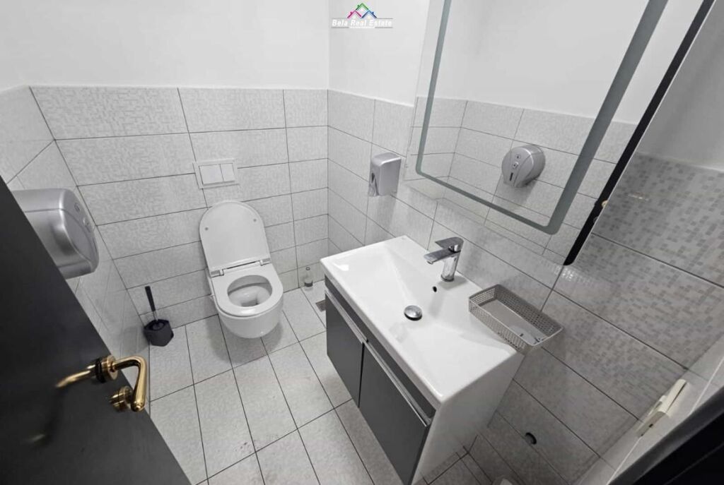 Zyre Me Qera Ne Bllok ( ID BZ2873) Tirane