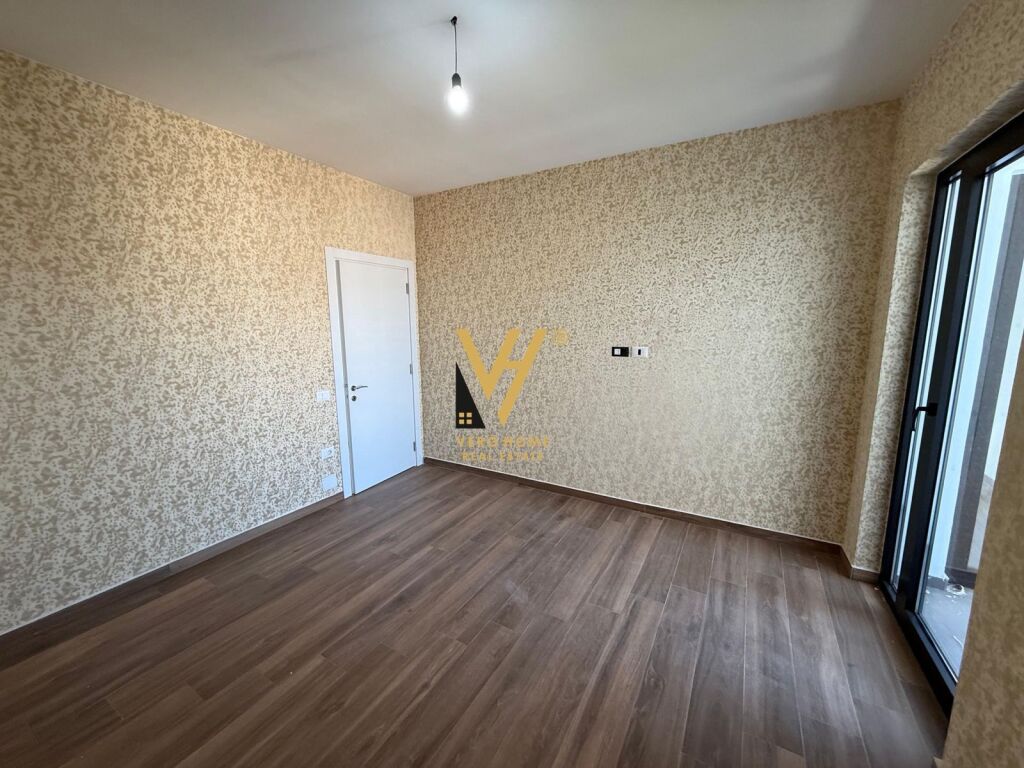 UFFICIO DI 81 M2 IN AFFITTO VICINO ALLA FARMACIA 10 520 EURO