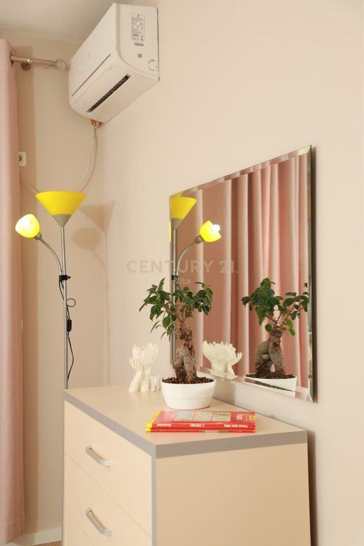 JEPET ME QIRA APARTAMENT 1+1 TEK VOLLGA DURRES