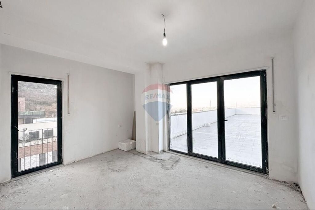 Apartament 3+1 ne shitje , Kodra e Diellit 2