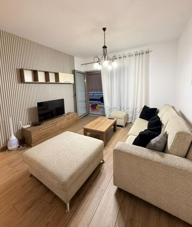 📌Appartamento 2+1 in Affitto con Posto Auto – Complesso Delijorgji