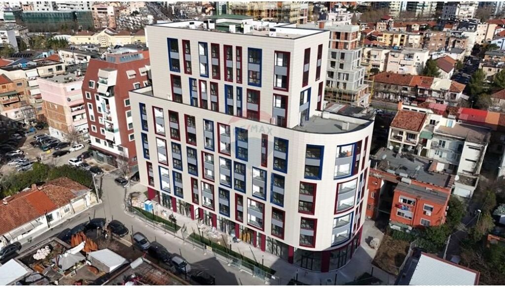 Apartment 2+1 for sale - Komuna e Parisit