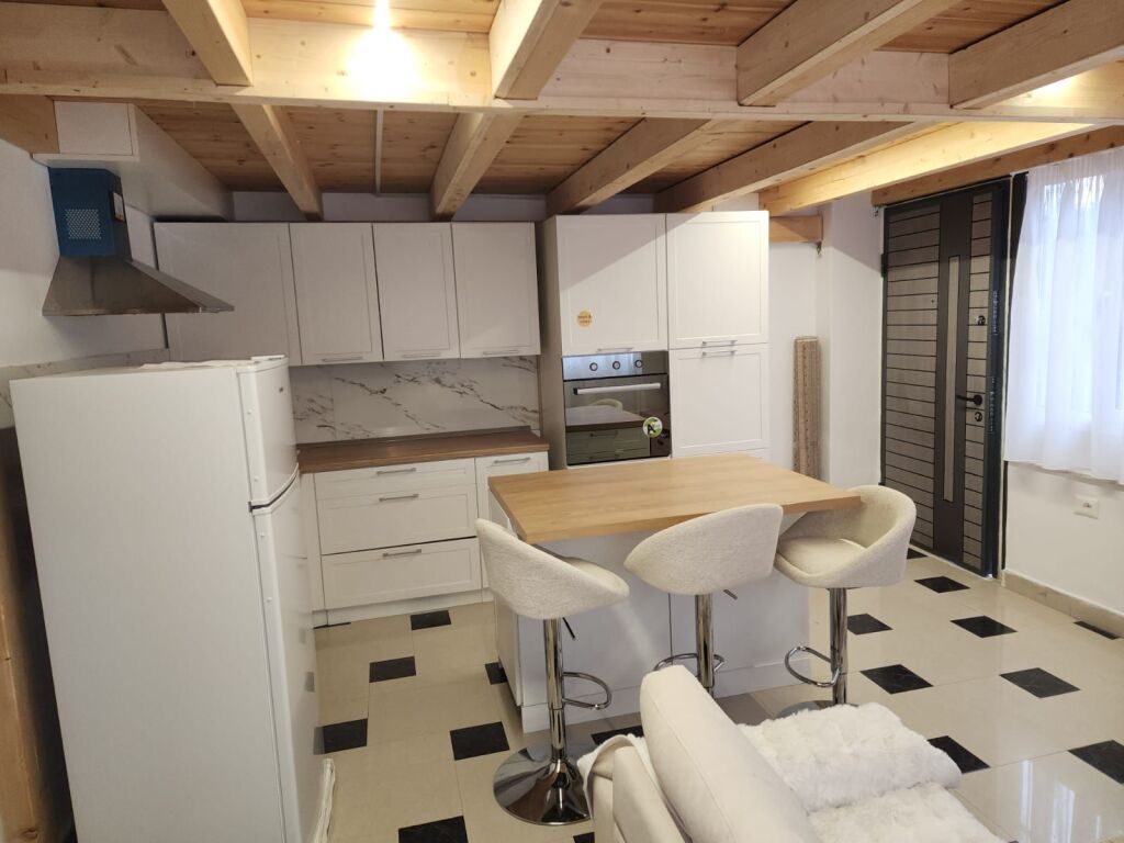Newly furnished duplex – Floor 0, near Halili Complex