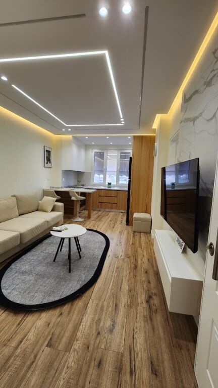 Apartament 1+1 për qira pranë Universiteti Zonja e Këshillit të Mirë