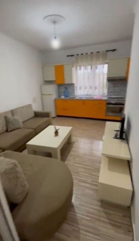 Casa 1+1 in affitto, via Veli Dedi vicino a Vecchia Aquila 300 mila leke