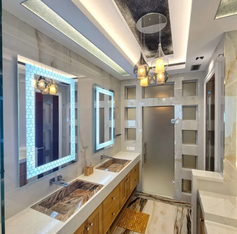 🏙️ Attico di Lusso in Vendita – SQUARE 21   📍Via Kavaja   