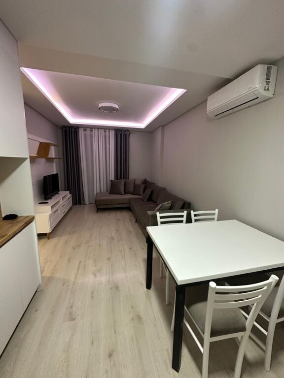 Apartament 2+1 me Qira tek Unaza e Re! 700 € /Muaj Sip. Totale  86m2