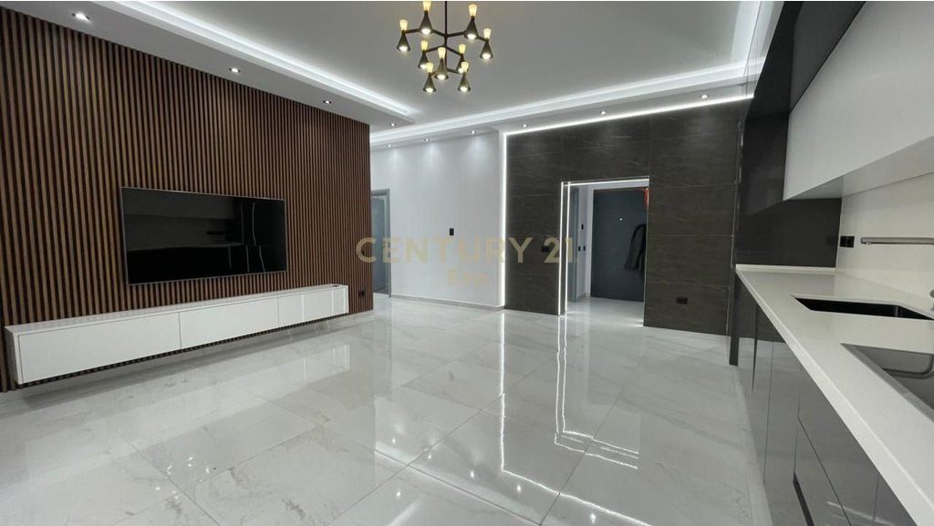 VENDESI SUPER APPARTAMENTO 2+1+2 CON VISTA MARE A VOLLGA, DURRES !!