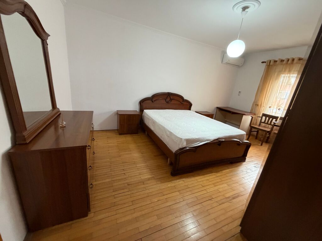 2+1, arredato a Laprake di fronte all'Hotel Relaks, 550 euro