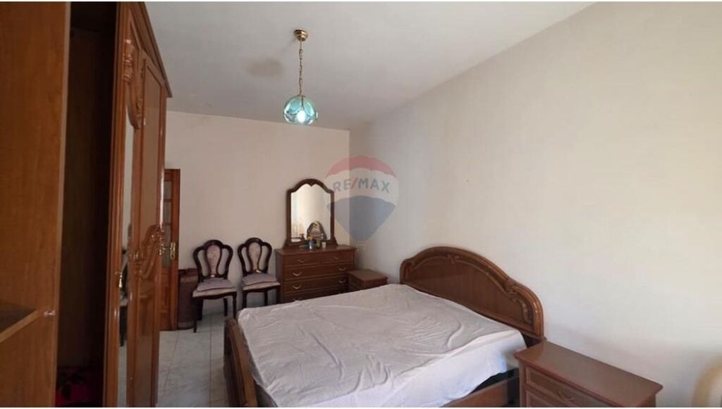 Appartamento 1+1 in Vendita – Quartiere Topana, vicino al Comune di Vlora
