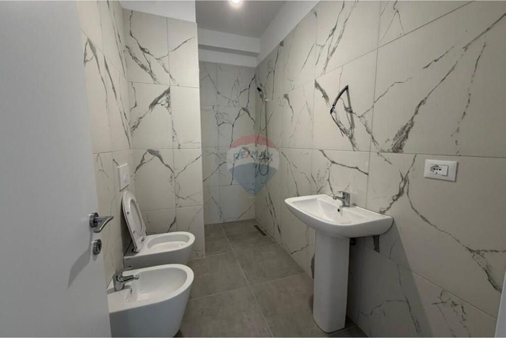 Appartamento 2+1+2 in affitto a Univer City
