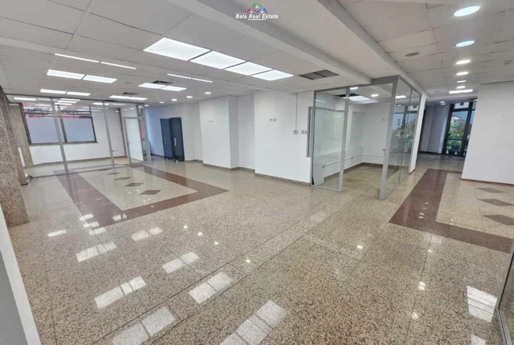 Zyre Me Qera Ne Bllok ( ID BZ2874) Tirane