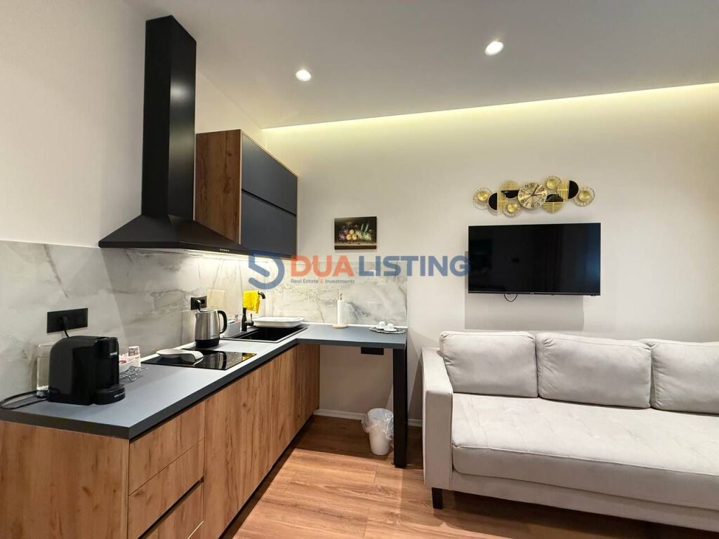 VENDIAMO 5 STUDIO INVESTITI + POSTO AUTO VICINO AL CENTRO!