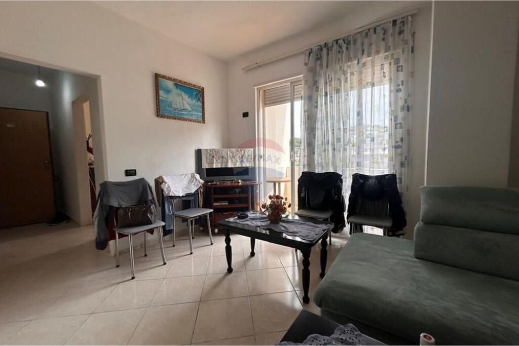 🏡 Apartament 1+1 për Shitje – Xhamia, Vlorë