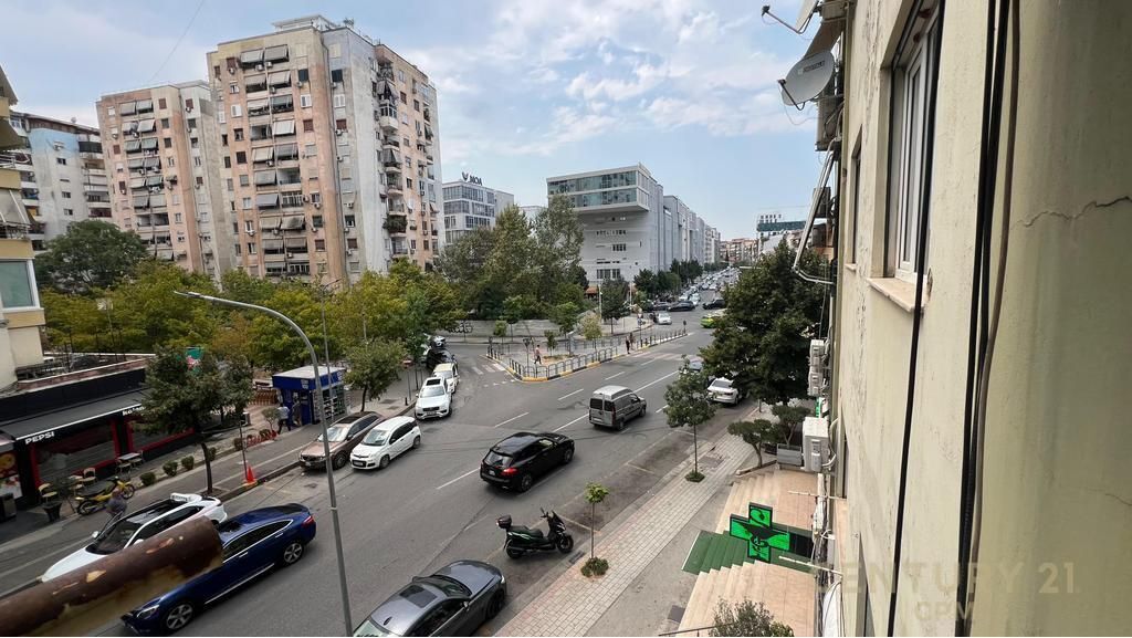 SHESIM APARTAMENT 2+1+2 TEK KOMUNA E PARISIT