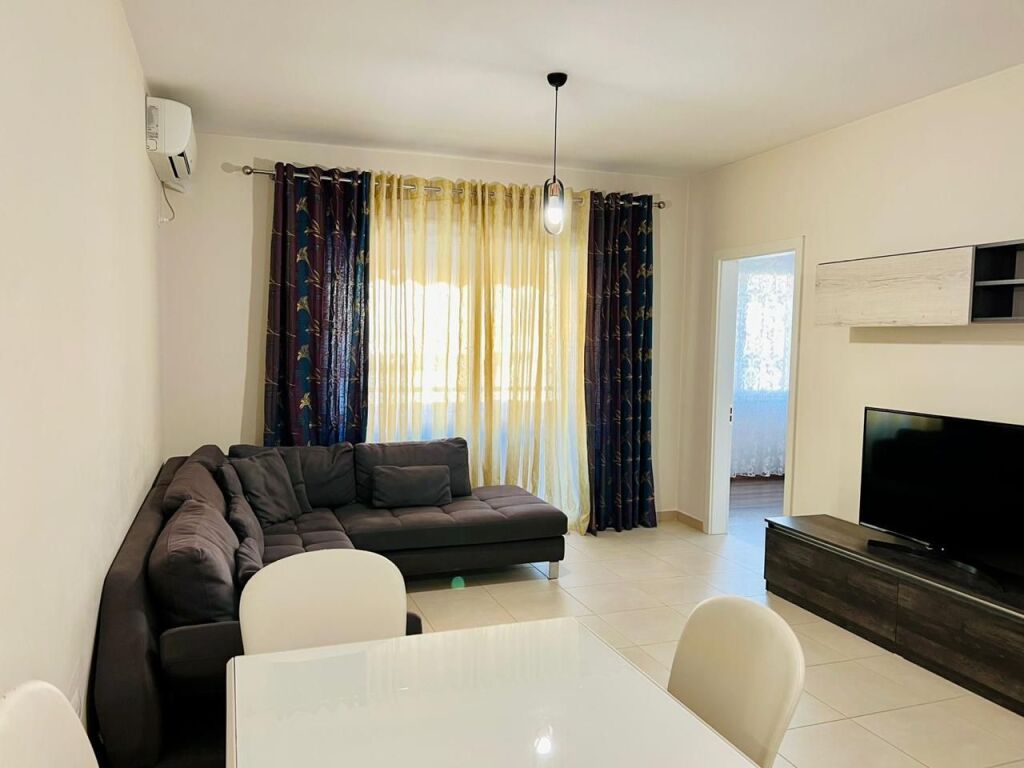 Apartment 2+1 + parking for rent in Kinostudio