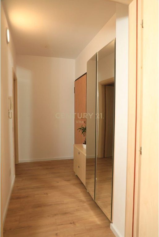 JEPET ME QIRA APARTAMENT 1+1 TEK VOLLGA DURRES