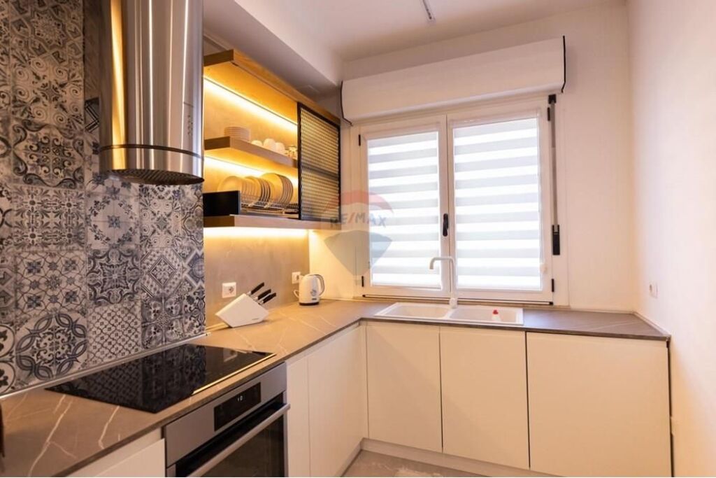 Appartamento 2+1 in vendita – vicino a Piazza Skënderbej