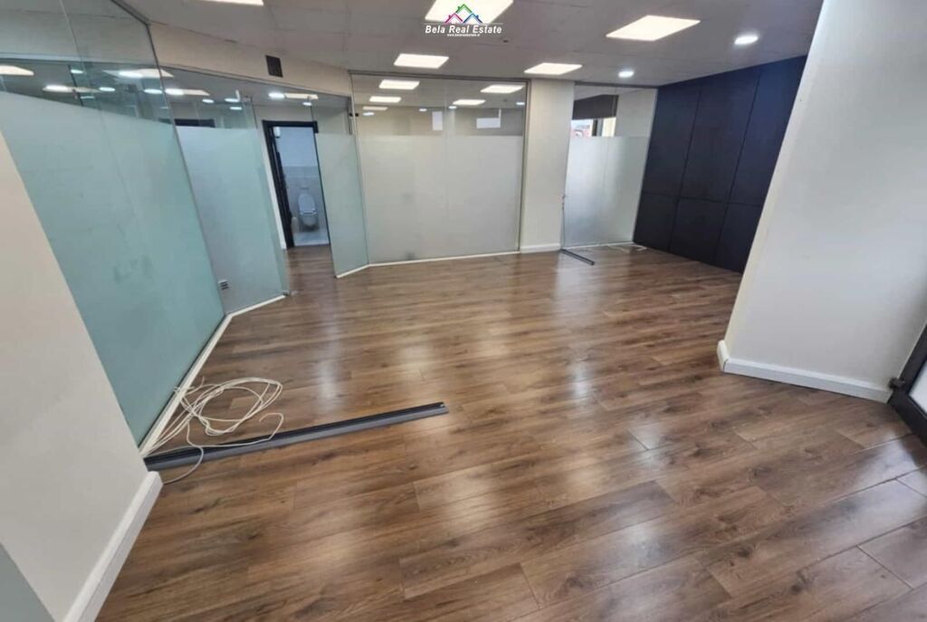 Zyre Me Qera Ne Bllok ( ID BZ2873) Tirane