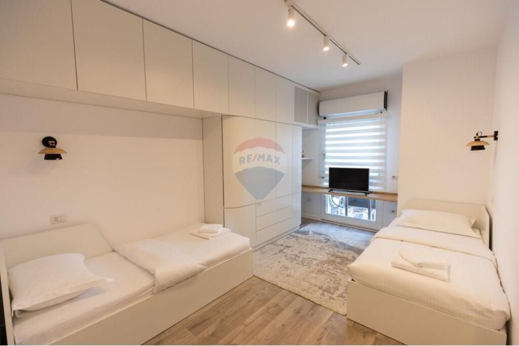 Appartamento 2+1 in vendita – vicino a Piazza Skënderbej