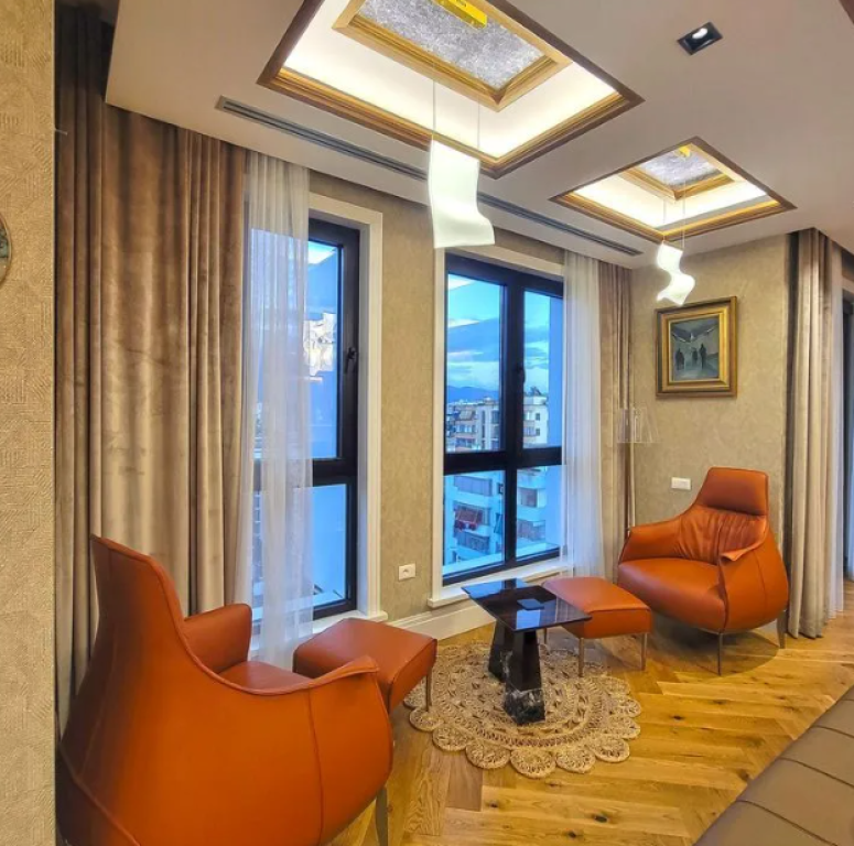 🏙️ Attico di Lusso in Vendita – SQUARE 21   📍Via Kavaja   